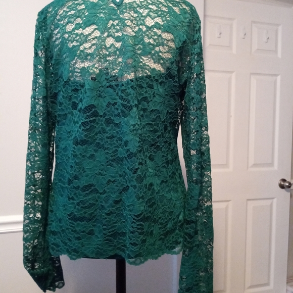XL Green lace over cami top - Picture 2 of 5